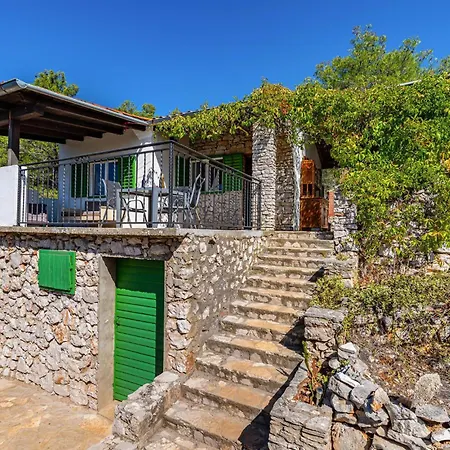 Holiday home 2 Bedroom Front In