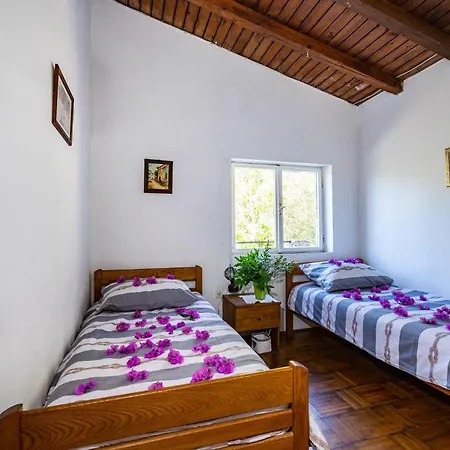 2 Bedroom Front In Holiday home *