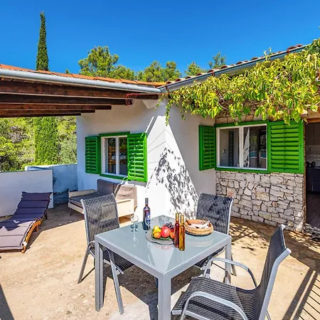 Holiday home 2 Bedroom Front In *