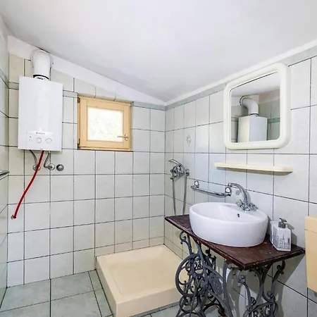 Dom wakacyjny 2 Bedroom Front In Sali